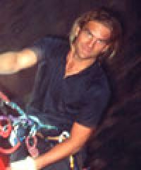 assets/Guias/_resampled/SetWidth200-g_goewert.jpg