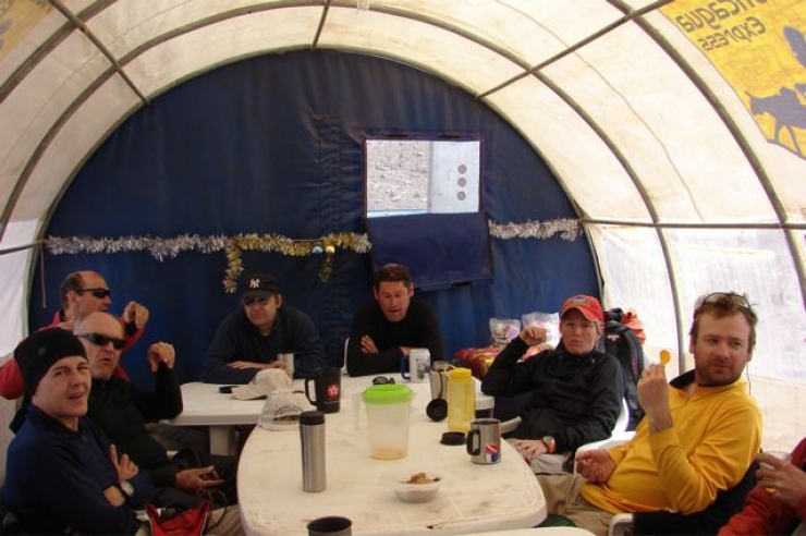 assets/Uploads/_resampled/SetWidth740-tent.jpg
